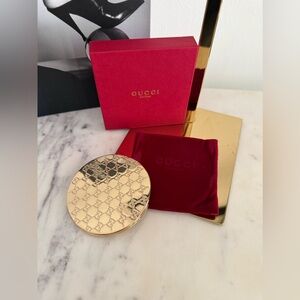 ❗️SOLD❗️Gucci Parfums Gold Compact Mirror